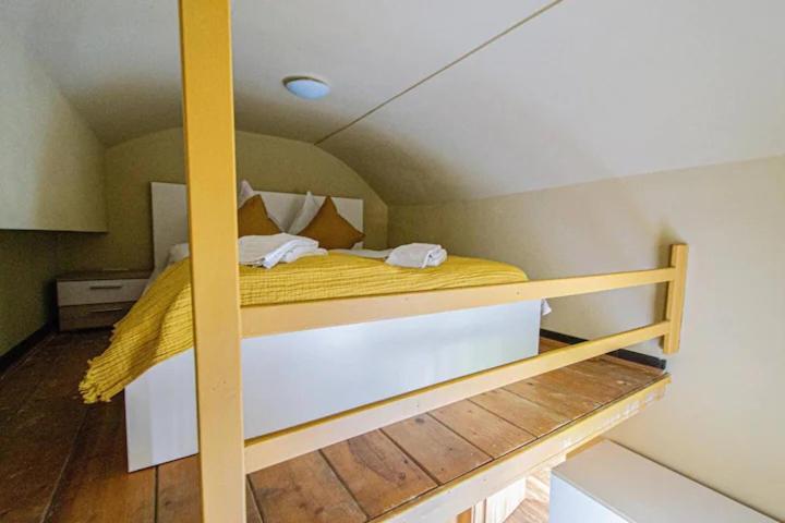 Cozy Homestay At Prague Main Station Bagian luar foto