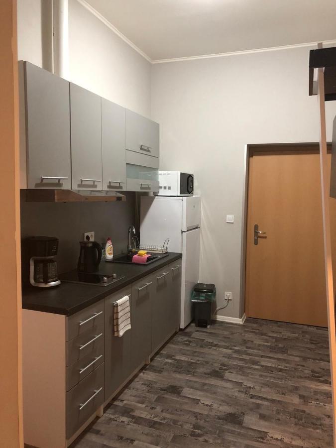 Cozy Homestay At Prague Main Station Bagian luar foto